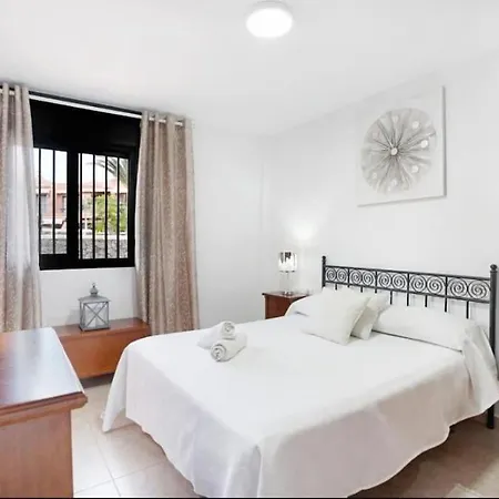 Apartamento Geranios Коста-дель-Силенцио