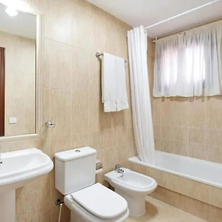 Апартаменты Apartamento Geranios *